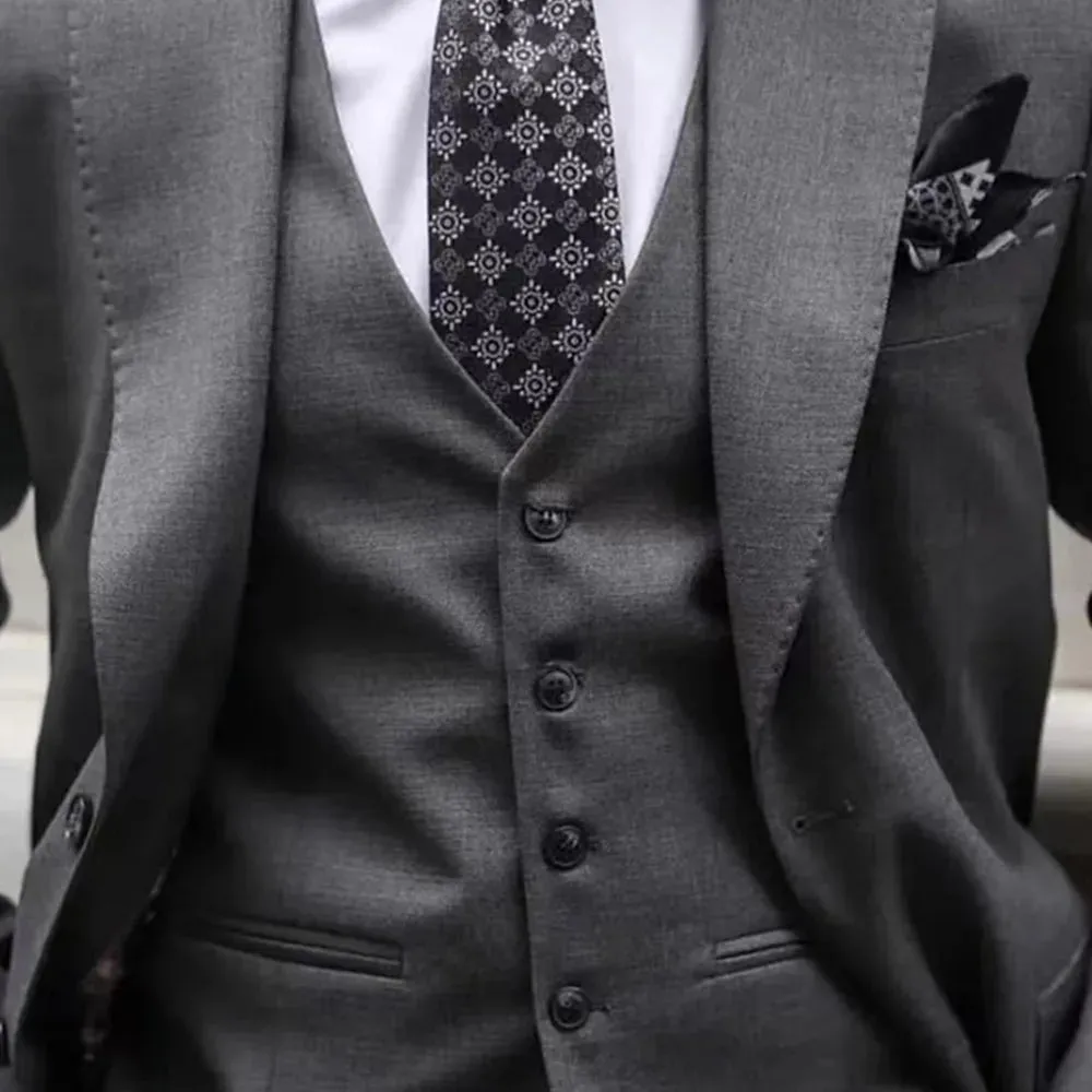 WIAOFELLAS New Style Wedding Men Dark Grey Peak Lapel Suits Business Casual Formal Costume Homme Slim Fit 3 Pcs Set Jacket Vest Pants