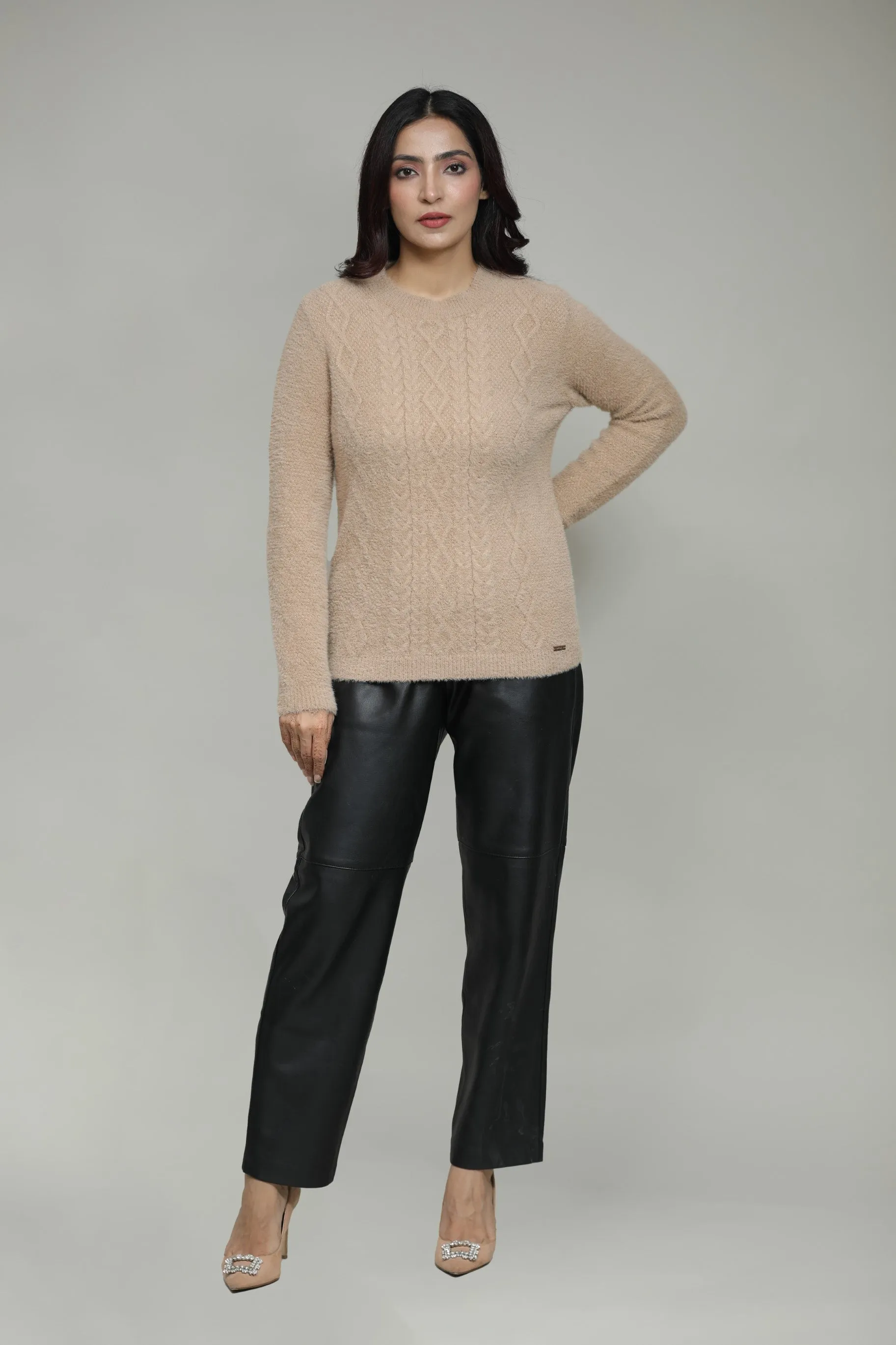 Women Round Neck Woolen Top